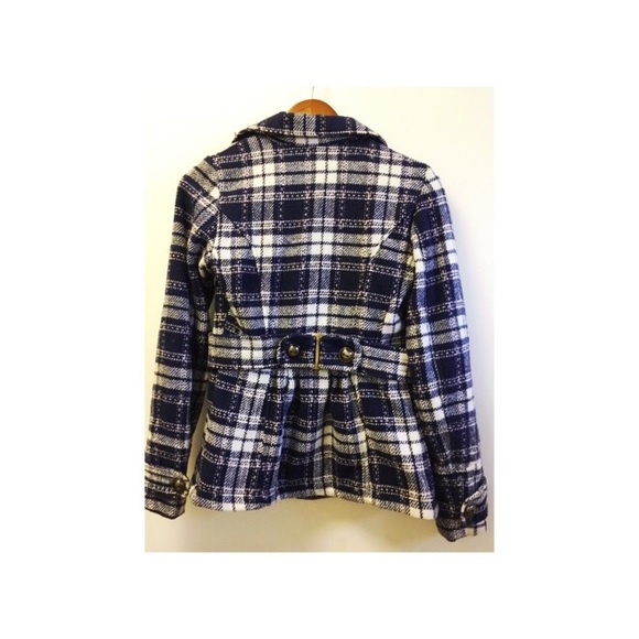 Coat - Picture 2 of 4